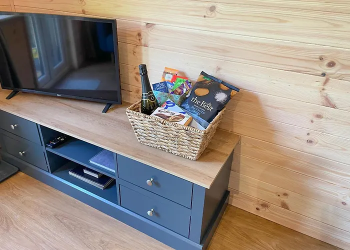 Farm View - Uk43708 *